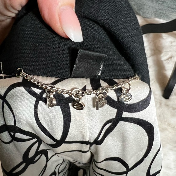 GORGEOUS Bebe cropped jacket size 2 - Picture 6 of 8